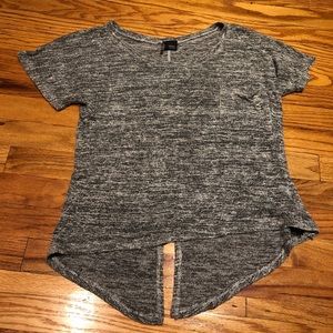 URBAN OUTFITTERS GREY SHIRT